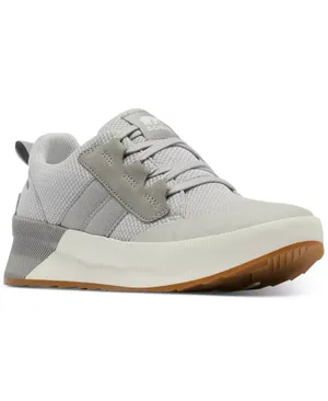 A light grey sneaker with a textured upper and contrasting off-white sole, featuring a gum outsole.