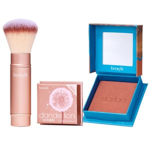Benefit 3pc Blush & Highlighter Set includes a retractable powder brush, a mini Dandelion Twinkle highlighter, and a Starlaa blush.