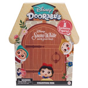 This is a Disney Doorables playset themed around \“Snow White and the Seven Dwarfs,\“ featuring eight exclusive miniature figures with a collectible house-shaped package.