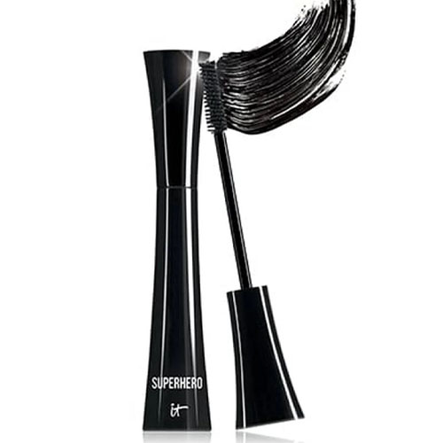 A black mascara from IT Cosmetics with the name \“Superhero,\“ featuring a curved brush applicator.