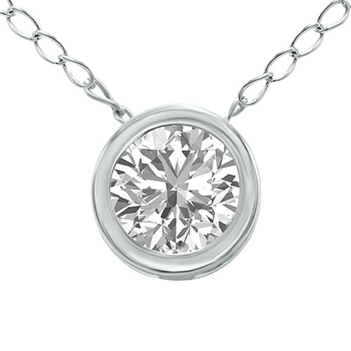 A silver necklace featuring a round-cut diamond set in a bezel setting with a chain of oval links.