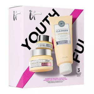 The It Cosmetics 3pc Hydration Skincare Set includes: \“Confidence in a Cleanser\“ with ceramides and hyaluronic acid, \“Confidence in a Cream\“ anti-aging cream, and \“Confidence in an Eye Cream\“ to rejuvenate and brighten.