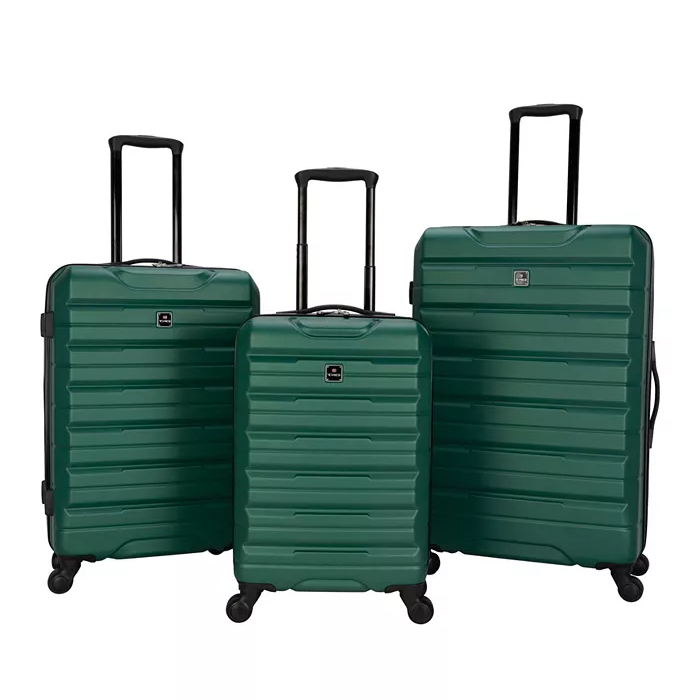 Three green hard-shell suitcases with telescopic handles and spinner wheels, shown in small, medium, and large sizes.