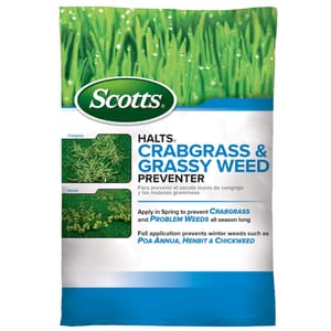 Scotts Halts Crabgrass & Grassy Weed Preventer bag, designed to prevent crabgrass and weeds all season.