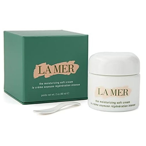 La Mer moisturizing soft cream with spatula and green packaging.