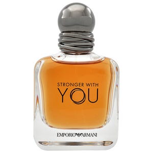 Emporio Armani \“Stronger With You\“ Eau de Toilette is presented in a clear rectangular bottle with a dark, rounded cap and features a warm amber-colored liquid, reflecting its aromatic and spicy fragrance profile.