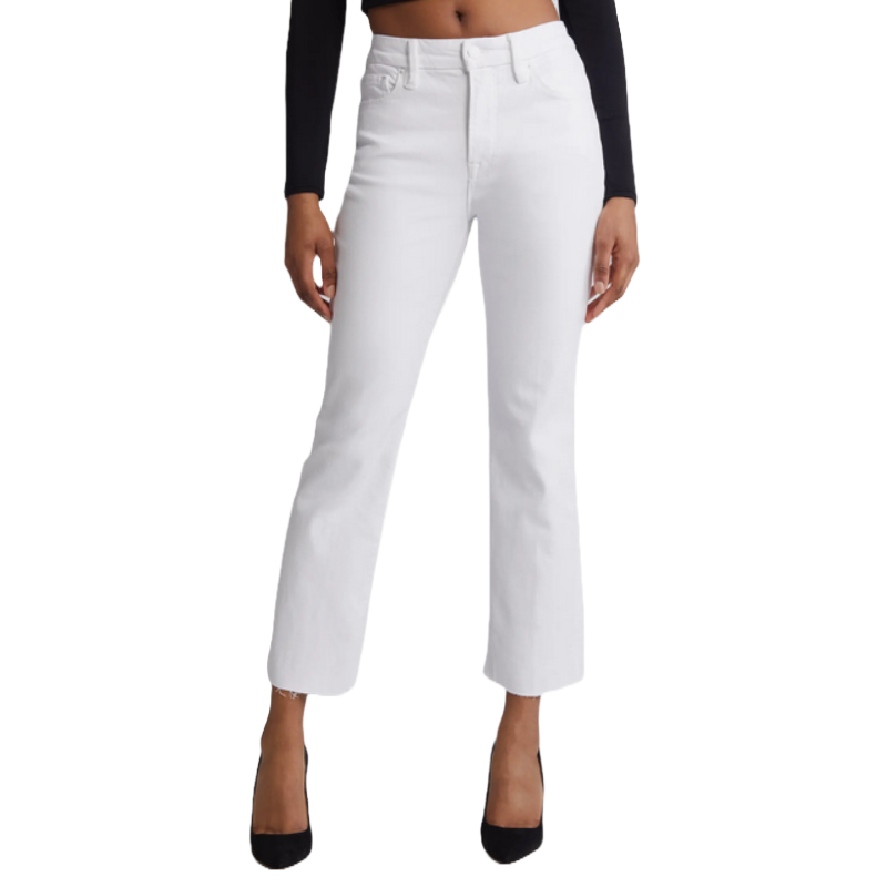 White, high-waisted straight-leg jeans paired with a black long-sleeve crop top and black high heels.