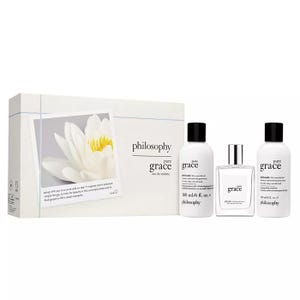 Philosophy Pure Grace 3pc Gift Set includes a 6 oz shampoo, bath & shower gel, an eau de toilette spray, and an 8 oz body lotion, all featuring the Pure Grace fragrance.