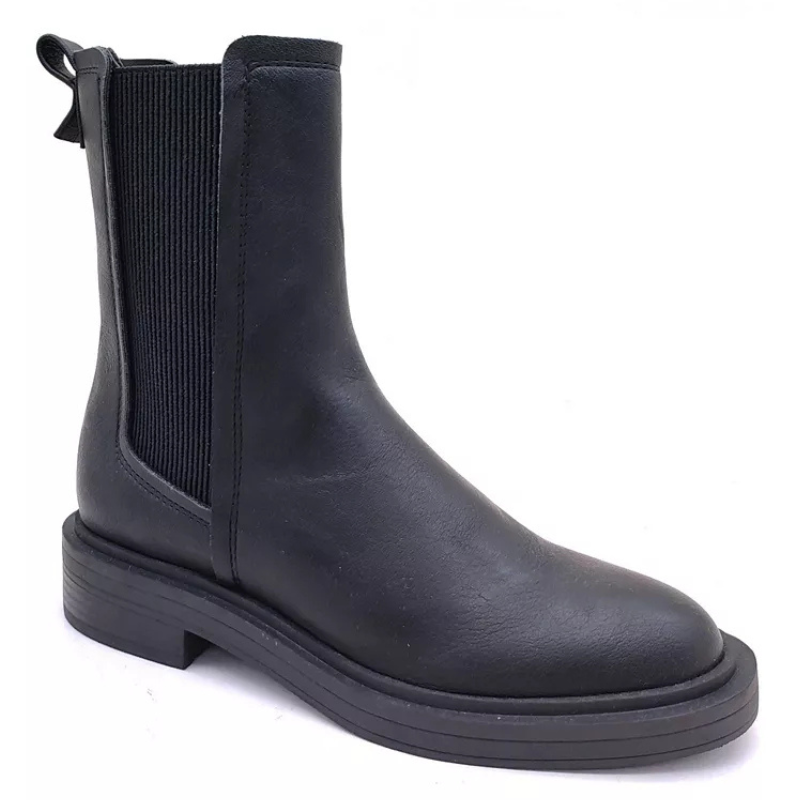 Black Chelsea boot with elastic side panel, pull-tab at the back, and a thick sole.