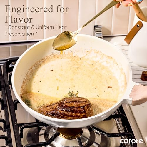 A Carote frying pan is shown cooking a steak with rosemary, with text highlighting its \“constant & uniform heat preservation\“ for enhanced flavor.
