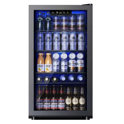 A beverage cooler displays assorted drinks including Perrier, Krombacher, Asahi, Corona, Juicy Water, Budweiser, and Warsteiner arranged on shelves, with a digital temperature display set at 4°C.